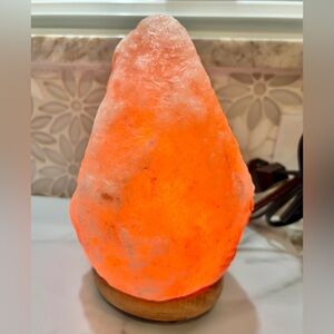 Adjustable Himalayan Salt Lamp